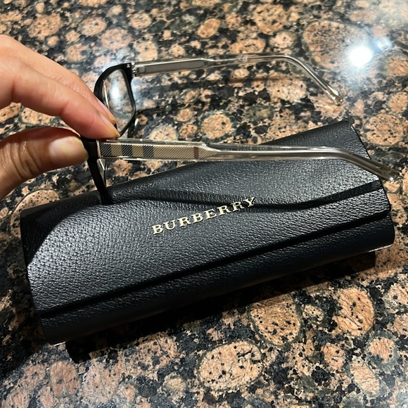 Burberry eyeglasses frame - Picture 2 of 6